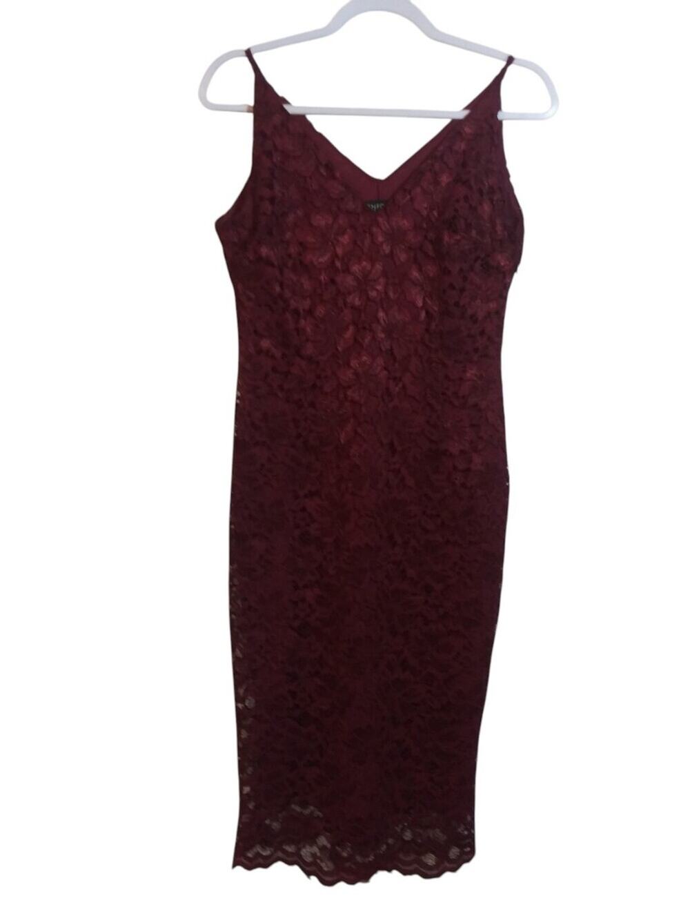 Enfocus Studio Sleeveless Lace Midi Dress in Deep Berry Size 6